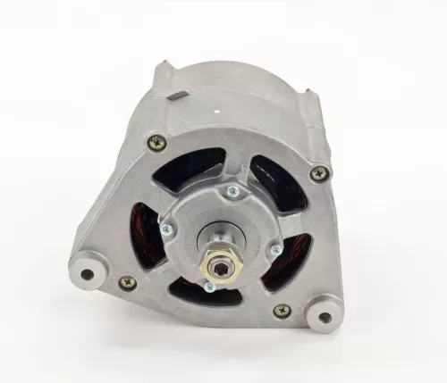 BOSCH Alternator (0 120 469 585)