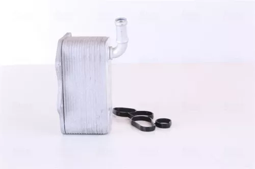 NISSENS Oil Cooler, engine oil (90660)
