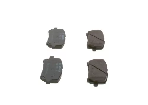 BOSCH Brake Pad Set, disc brake (0986424761)