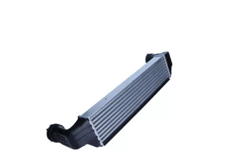 MAXGEAR Charge Air Cooler (AC668132)